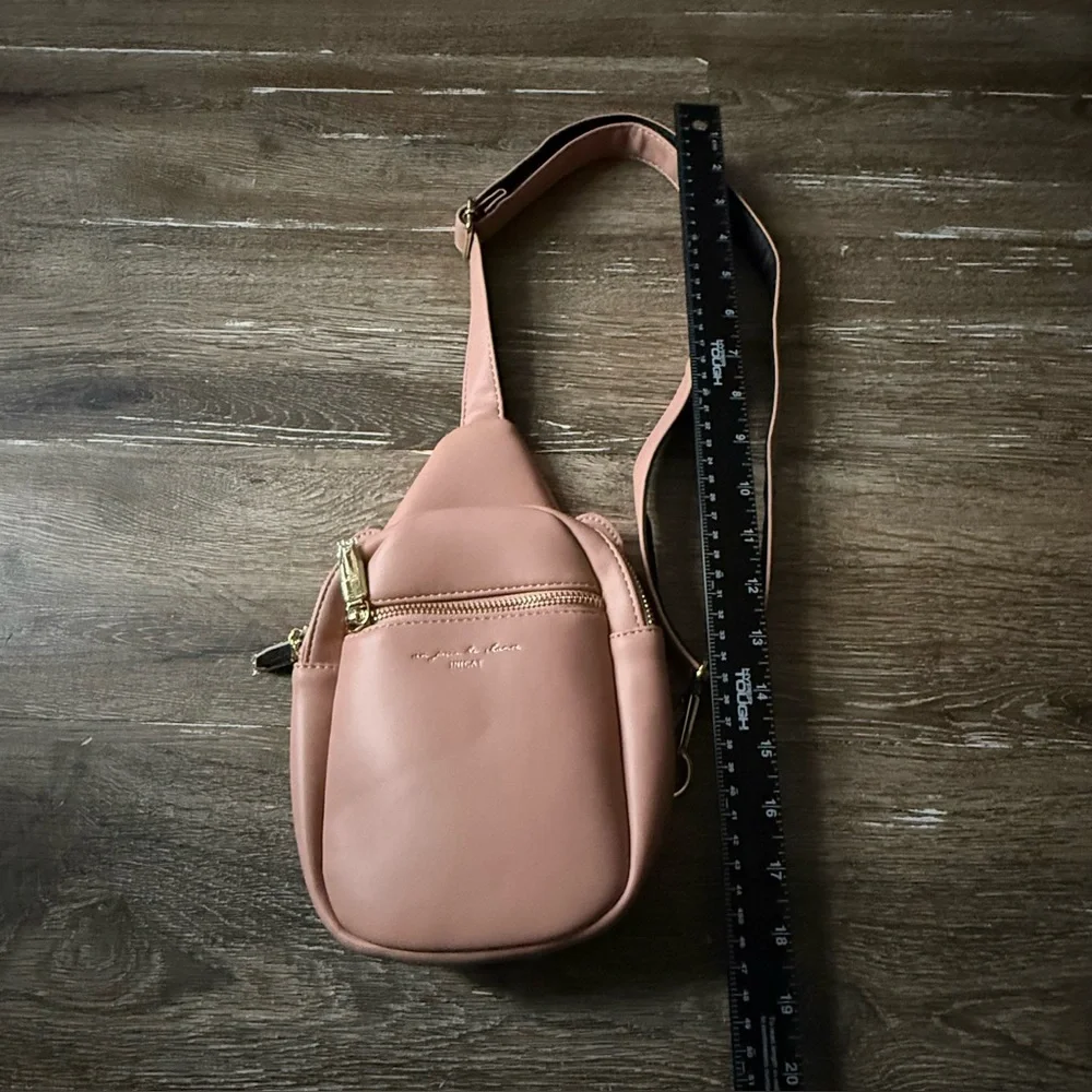Inicat Elegant Pink Crossbody Small Sling Bag Women’s Fanny Pack For‎ Travel